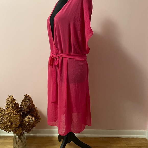 ASOS Curve Fuchsia Sheer Wrap Coverup. - Picture 5 of 9